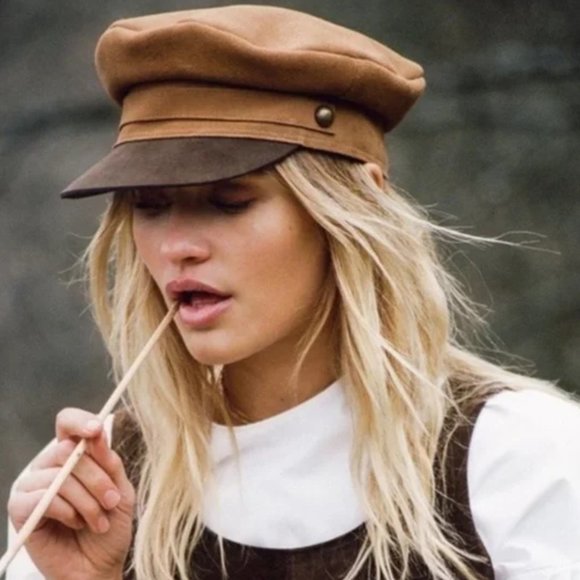 Lola Unisex Suede Hat NWT